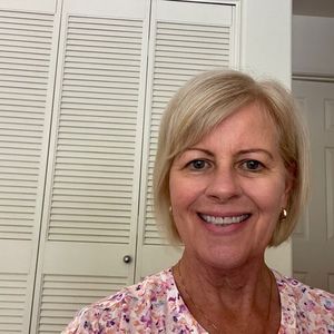 Meet your Posher, Carrie